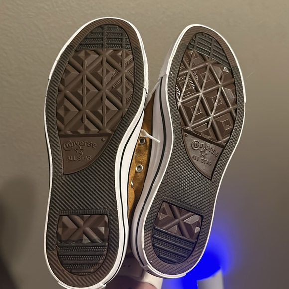 Converse High Top - Picture 5 of 5